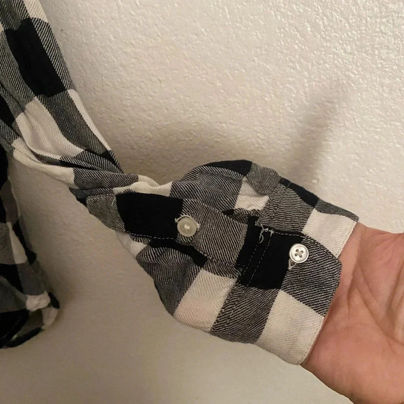 💥Lucky Brand Women Buffalo Plaid Buttons Down Top Black & White M - Picture 7 of 12